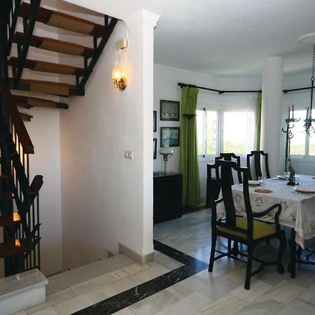 לה קאלה דה מיחאס Cozy Apartment In Calahonda With Wifi מראה חיצוני תמונה